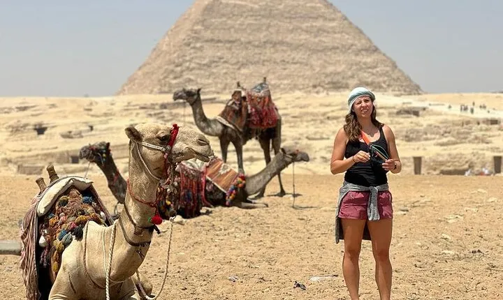 8-Hour Private Tour: Giza Pyramid, Sphinx, Egyptian Museum , Lunch & Camel Ride