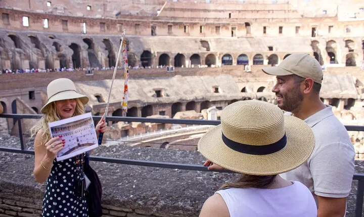 Colosseum Arena Small Group Tour with Palatine Hill & Forum