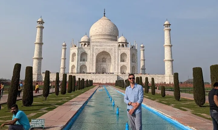One Day Delhi to Agra Day Trip of Taj Mahal