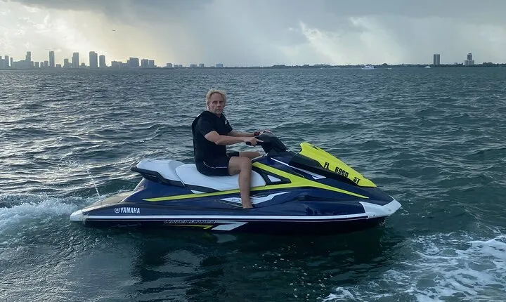 1-Hour Jet Ski Rental with pontoon ride 