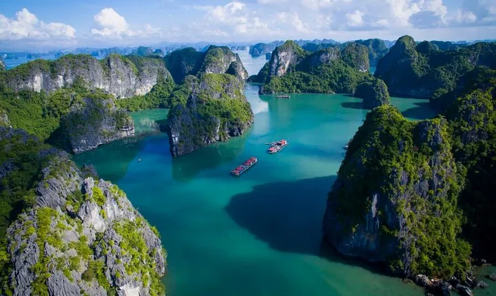 Discover Hidden Beauty Bai Tu Long Bay on an Exclusive Day Cruise