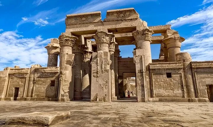 day trip from aswan to edfu by train