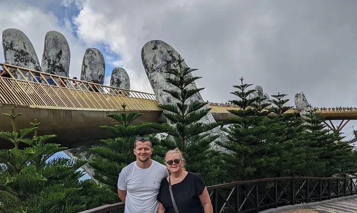 Cruiseship Tour: Golden Bridge,Dragon Bridge,Marble Mountain:CHAN MAY or TIEN SA