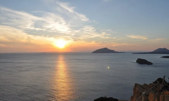 Private Half Day Tour to Sounio