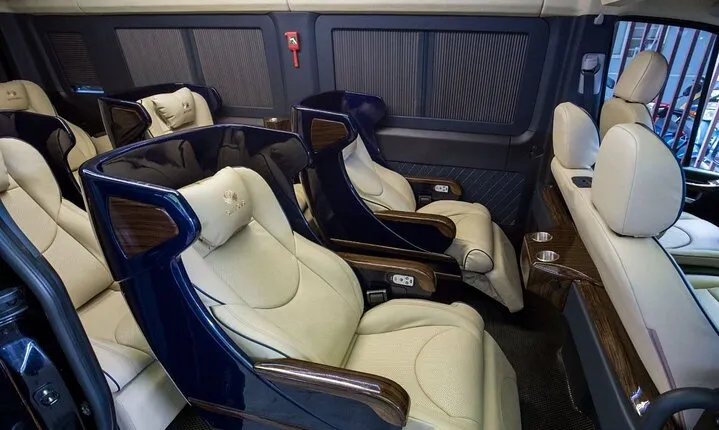 Private Limousine Transportation Between Hanoi and Halong Bay