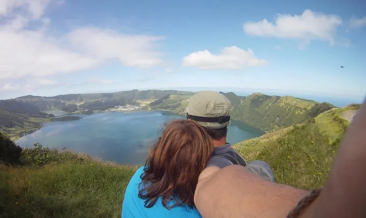 Full Day Sete Cidades and Lagoa do Fogo PRIVATE 4WD Tour with Lunch