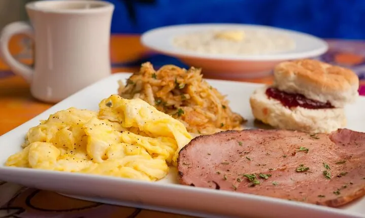 French Quarter Tour With Breakfast Included