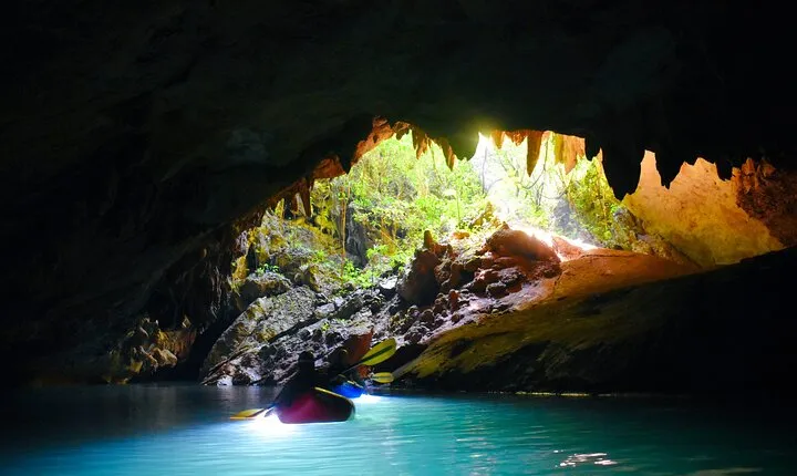 Ultimate Cave Kayaking Adventure in Belize 
