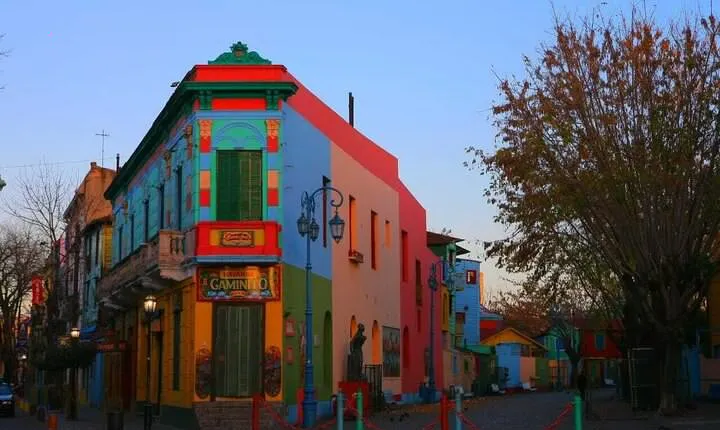 Citytour through Buenos Aires and its Neighborhoods