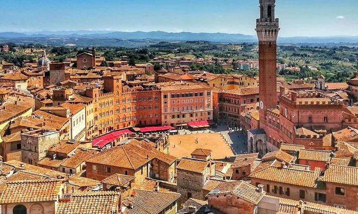 Siena: Guided tour of Siena INCLUDING the Cathedral or Museum