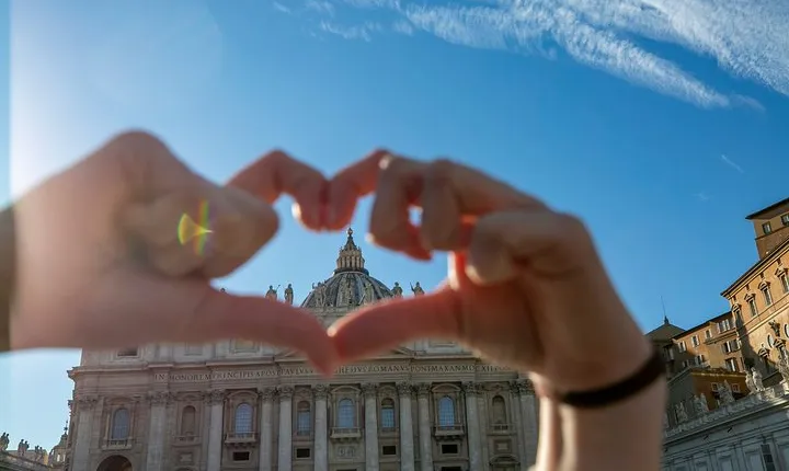 Vatican for Children Tour with Skip-the-Line Access Sistine Chapel & Saint Peter