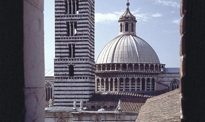 From Rome to San Gimignano and Siena