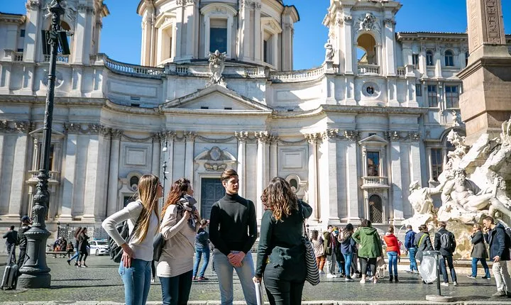  Skip the line Coliseum, Roman Forums, Trevi Fountain, Navona Square & Pantheon