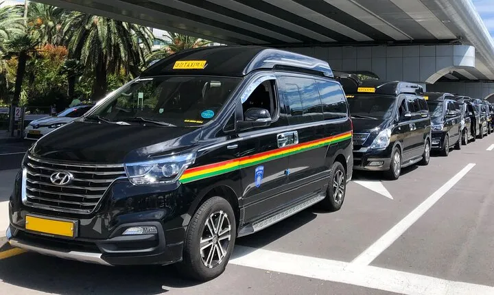 Seoul Airport: Private Departure Transfer from Seoul City Center