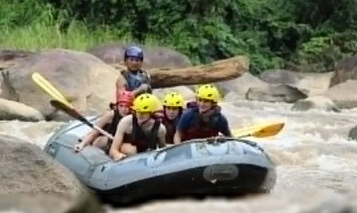 Chiang Mai Rafting in Mae Taeng River with Thai Buffet