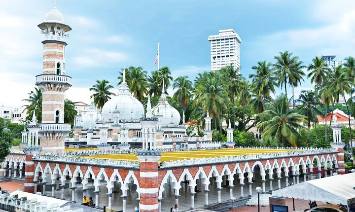 Discover Kuala Lumpur City (Walking Tour)