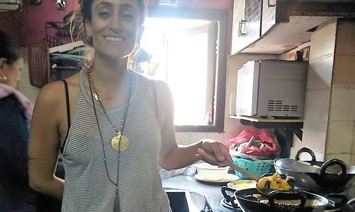 Cook and dress with middle class Indian family!