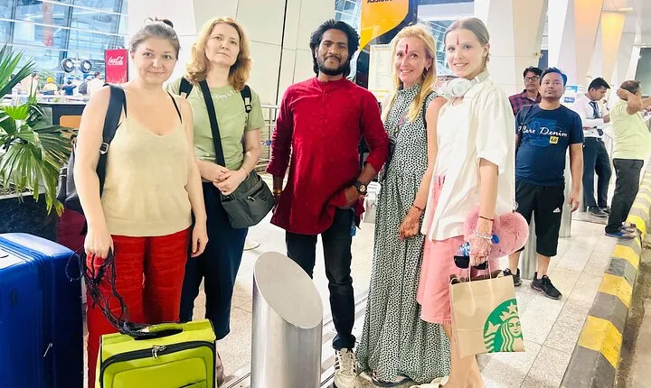 Private Delhi City Tour With Guide, Ac Transport & Entry Fee