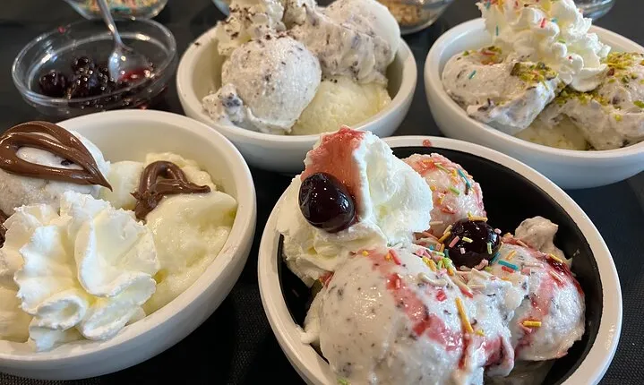 Gelato & Fettuccine making class in Rome