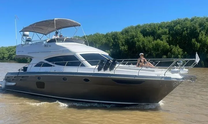 Private Navigation through the Delta River