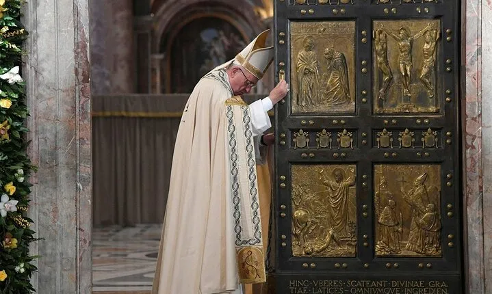 Vatican Museums & Sistine Chapel Private Tour w/Holy Door Access