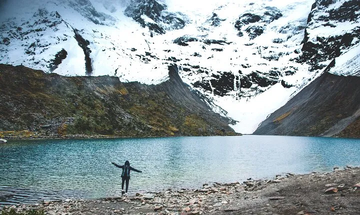 Full-Day Hiking Tour to Lake Humantay
