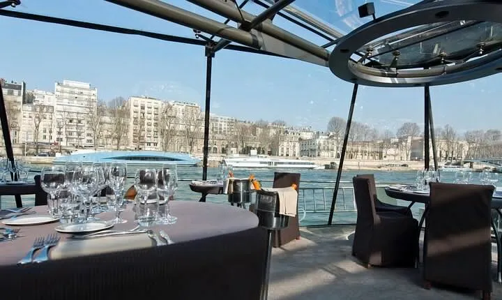 Tickets of Louvre with Audio Guide and Seine River Cruise