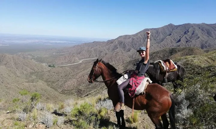 Horseback riding and roast in the mountains of Mendoza