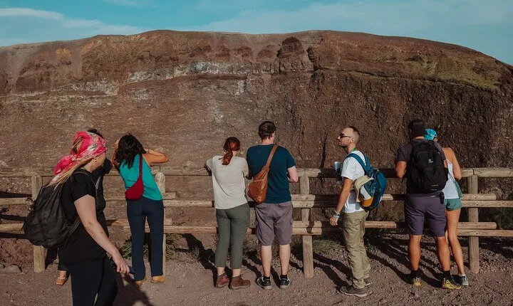 Mount Vesuvius Tour from Pompeii Led by an Expert Guide