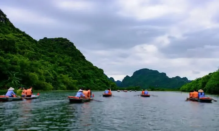 Bai Dinh- Mua Cave and Trang An boat trip