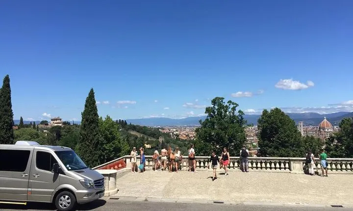 Florence Hidden Sights Private Tour from Livorno