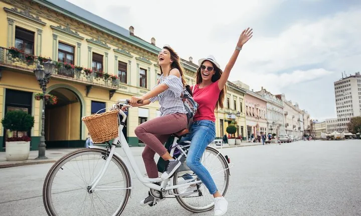 Bike Tour of Szczecin Old Town, Top Attractions and Nature
