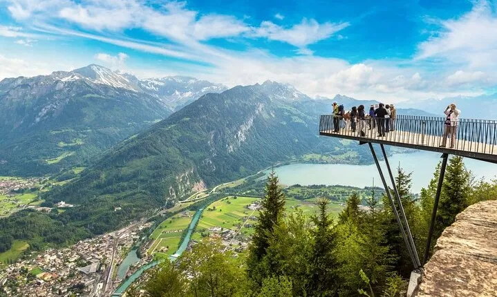 Full Day Private Tour from Zurich to Jungfrau and Interlaken