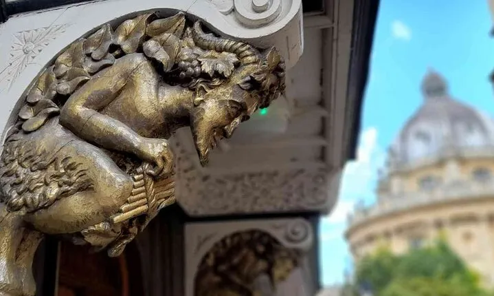 Oxford's literary legends and landmarks: A Self-Guided Audio Tour
