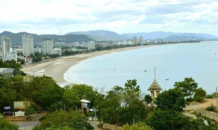 Discover Hua Hin’s Top Spots and Hills Winery Experience