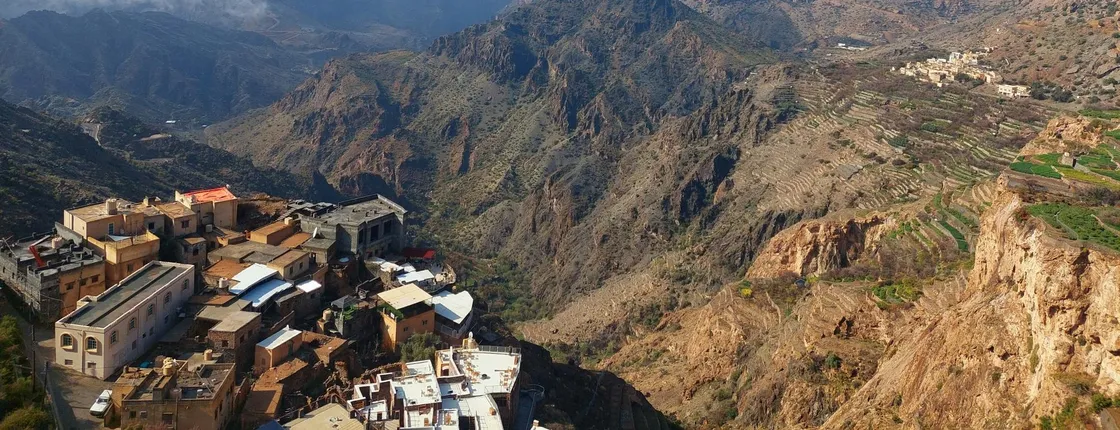 Nizwa and Jebel Akhdar Full-Day Tour with Lunch