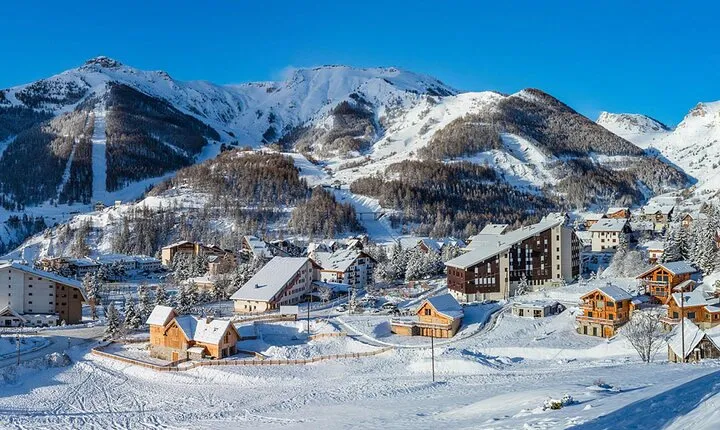 Private Transfer de l'aéroport de Nice aux Stations de ski 2024
