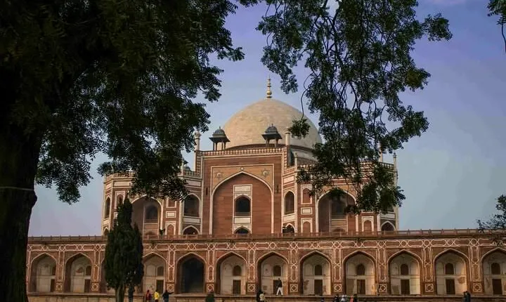 Humayun's Tomb & Safdarjung Tomb Half-Day Guided Tour