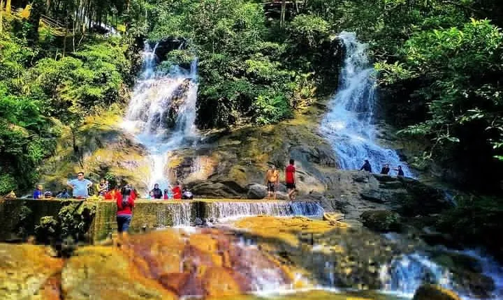 Batu Caves, Templers Park Water Falls And Firefly Tour 