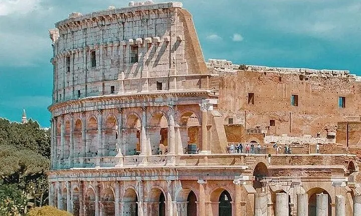 Colosseum & Ancient Rome with Arena Floor up to 6 people