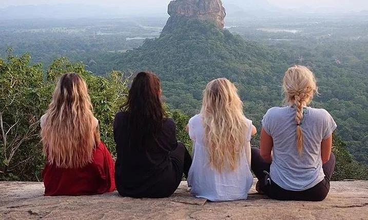 Day Tour to Sigiriya - Pidurangala Rock, Golden Temple of Dambulla