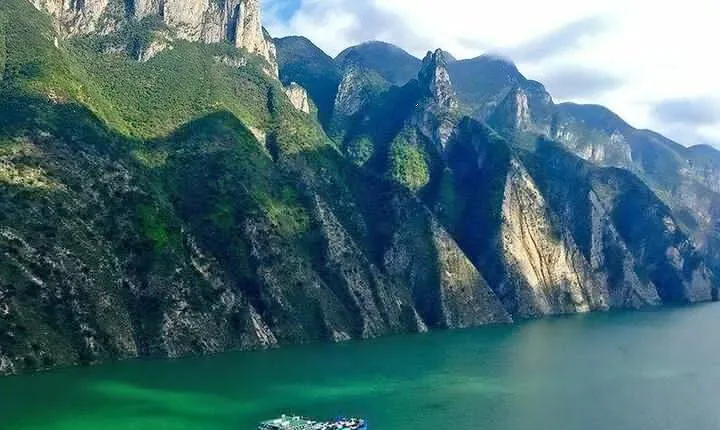 4 Days Chongqing Hidden Highlights All-In-One Private Tour