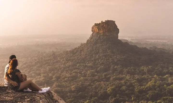 The Most Recommended Round Tour in Sri Lanka