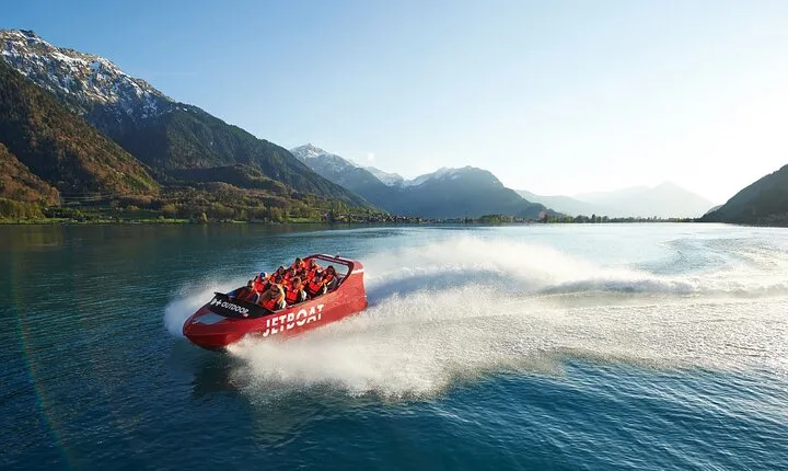 Zurich: Small group tour to Interlaken and Jetboat Ride