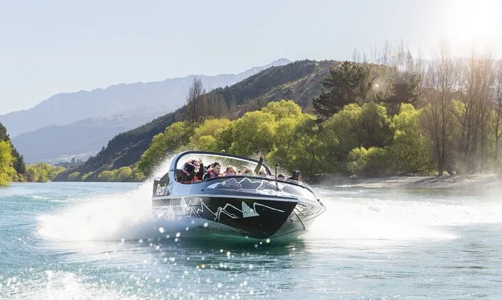 Queenstown Jet 1-hour Jet Boat ride on Lake Whakatipu and Kawarau River