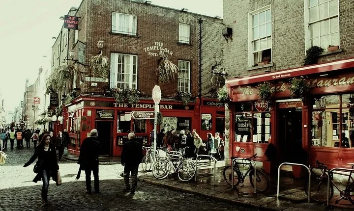 Dublin Self-Guided Murder Mystery Tour by Temple Bar