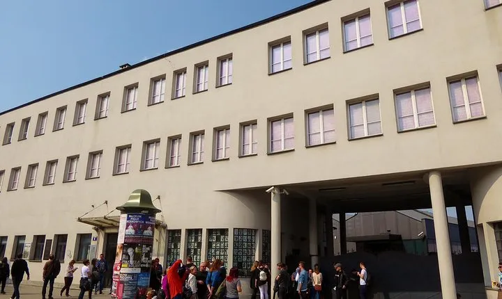 Schindler’s Factory Visit & Skip-the-Line Entry