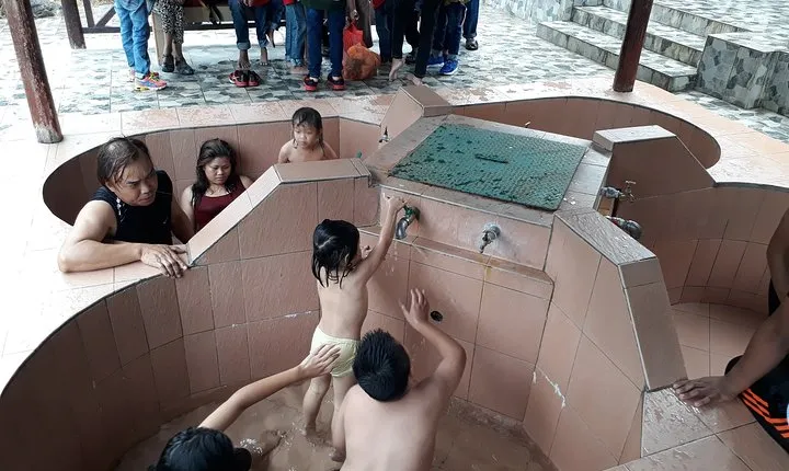 Full-Day Kinabalu Park and Poring Hot Spring