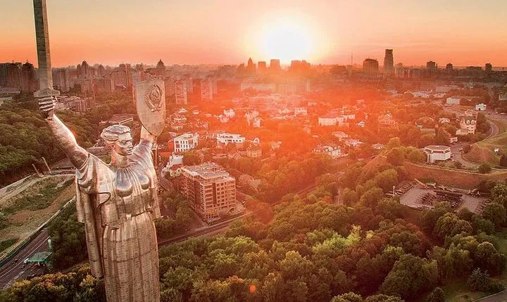 Must-see sights in Kiev by car
