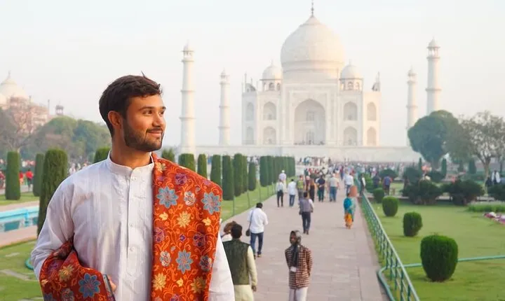 Taj Mahal: Foreigner Express Ticket (High Value)